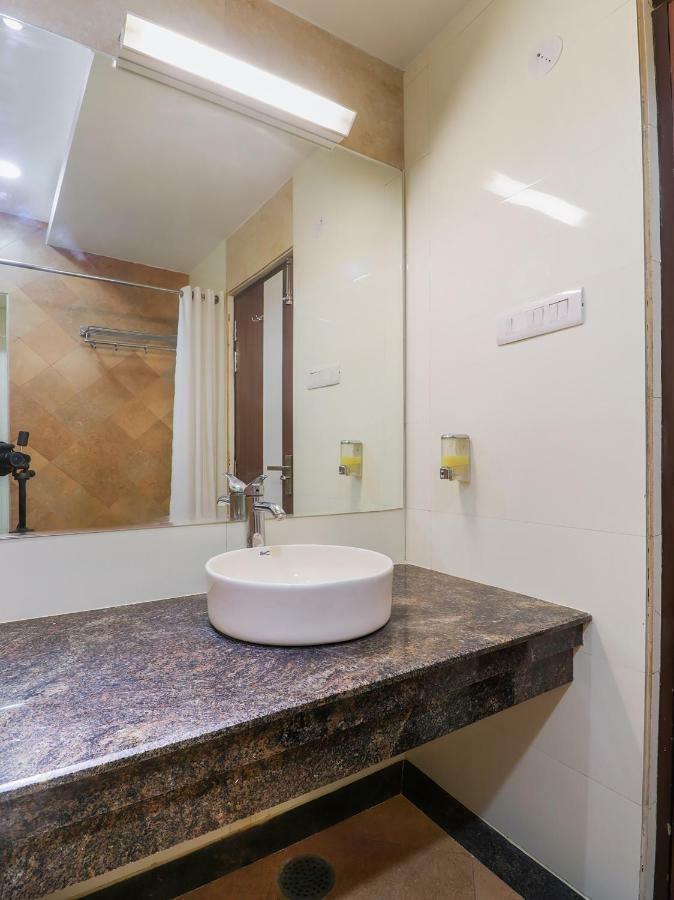 Capital O 46218 Royal Cottage Suite Kanpur Luaran gambar